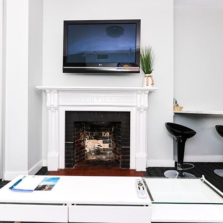 Furnished Newbury Street Studio, #6 Бостон Экстерьер фото