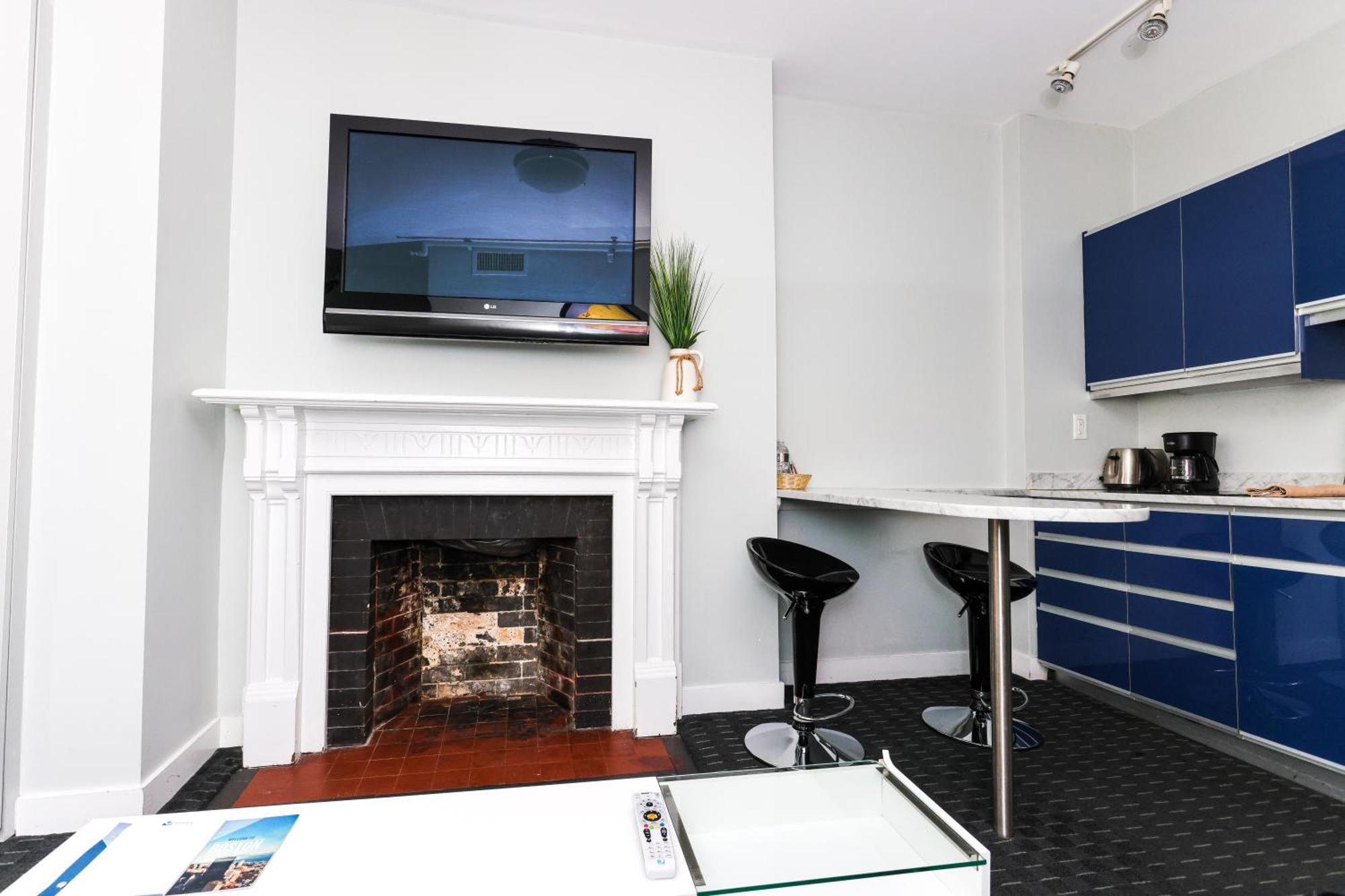 Furnished Newbury Street Studio, #6 Бостон Экстерьер фото