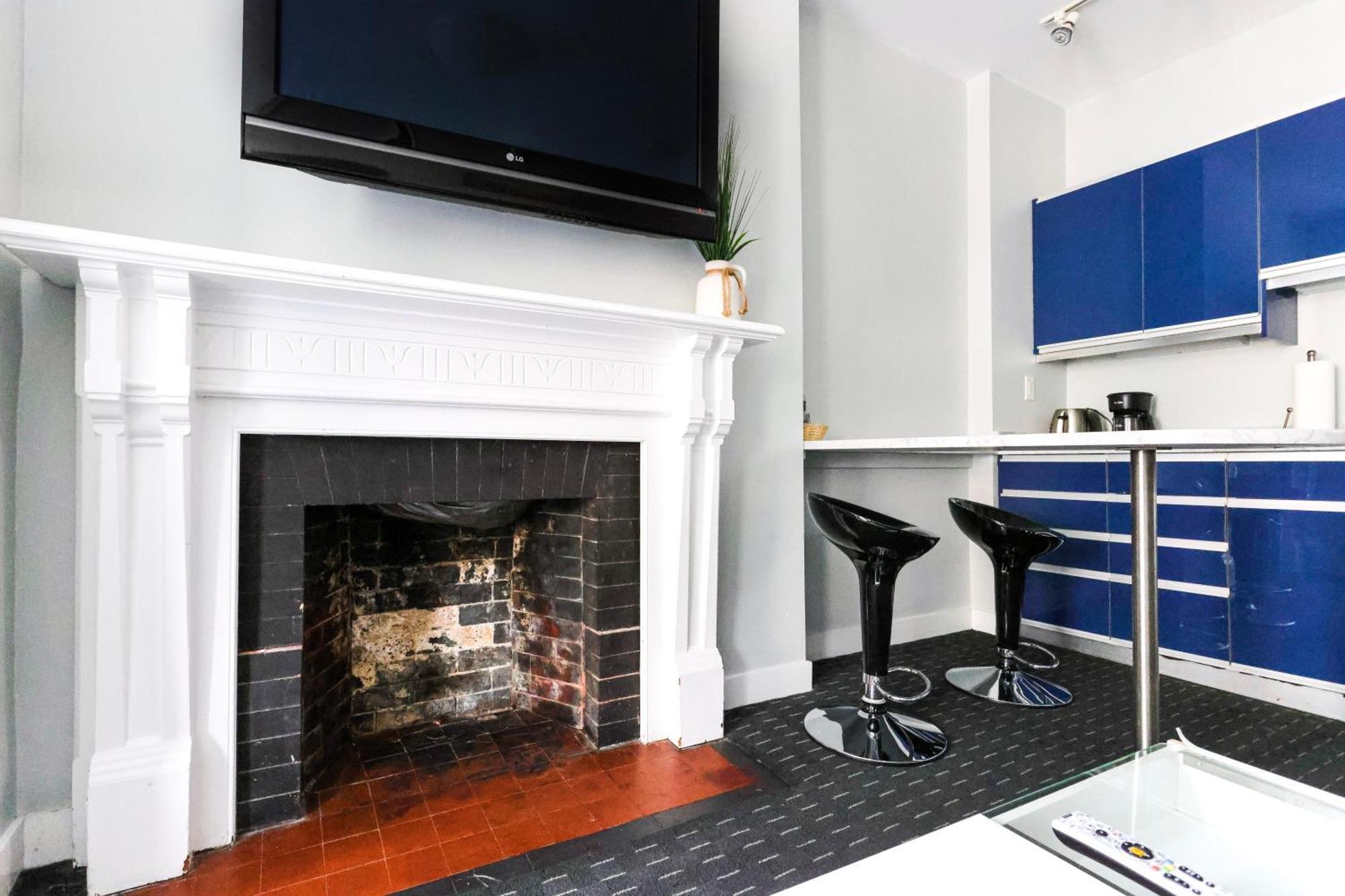 Furnished Newbury Street Studio, #6 Бостон Экстерьер фото