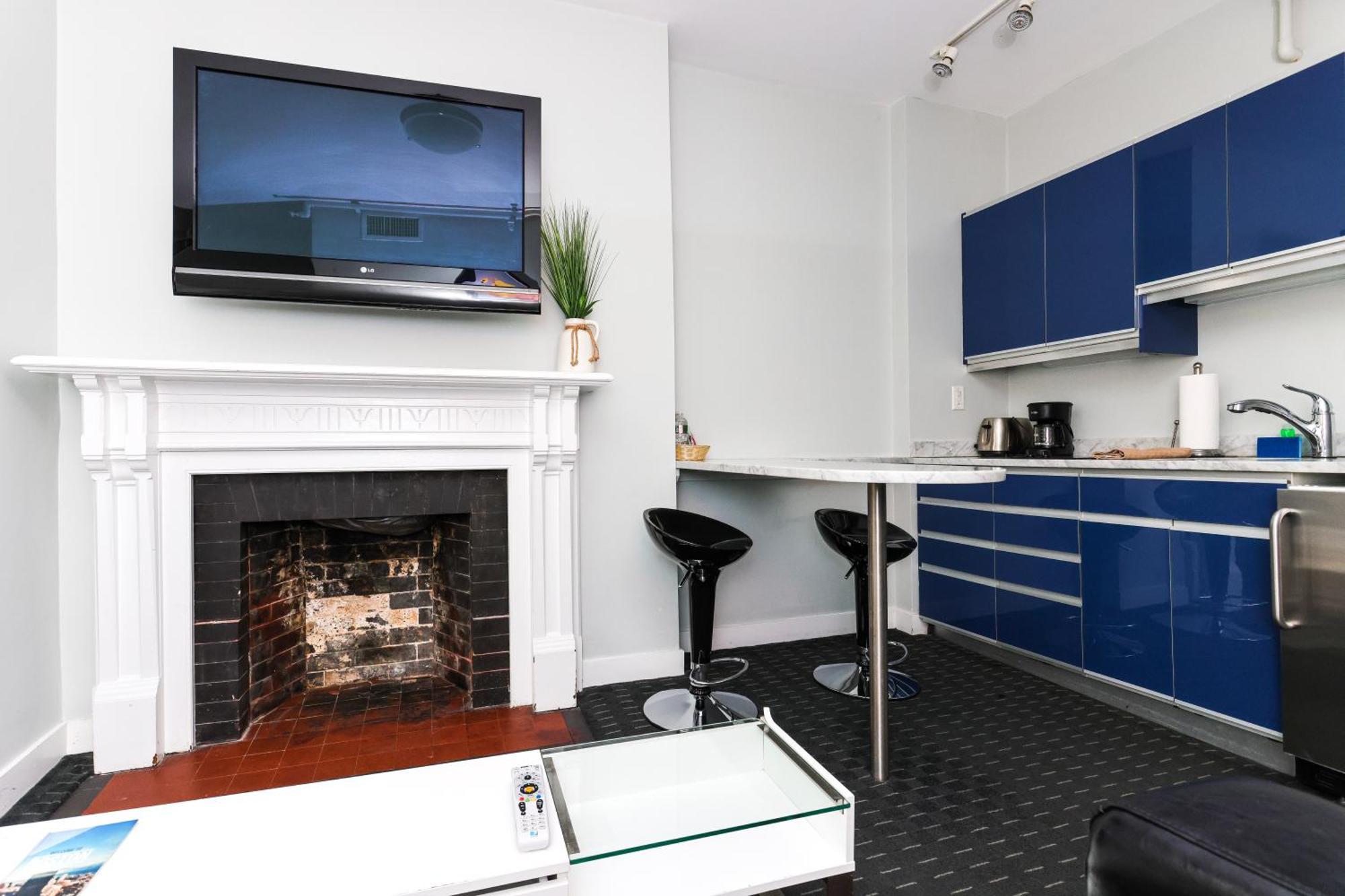 Furnished Newbury Street Studio, #6 Бостон Экстерьер фото